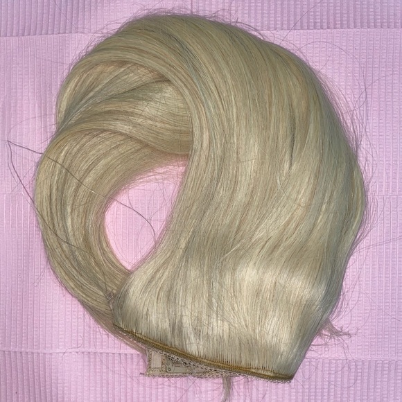 Ash Blonde 12.1 Clip In Hair Extensions 7 pieces - Picture 1 of 3